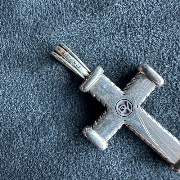 David Yurman Chevron Cross Pendant in Sterling Silver & Black Diamonds - Picture 9 of 12